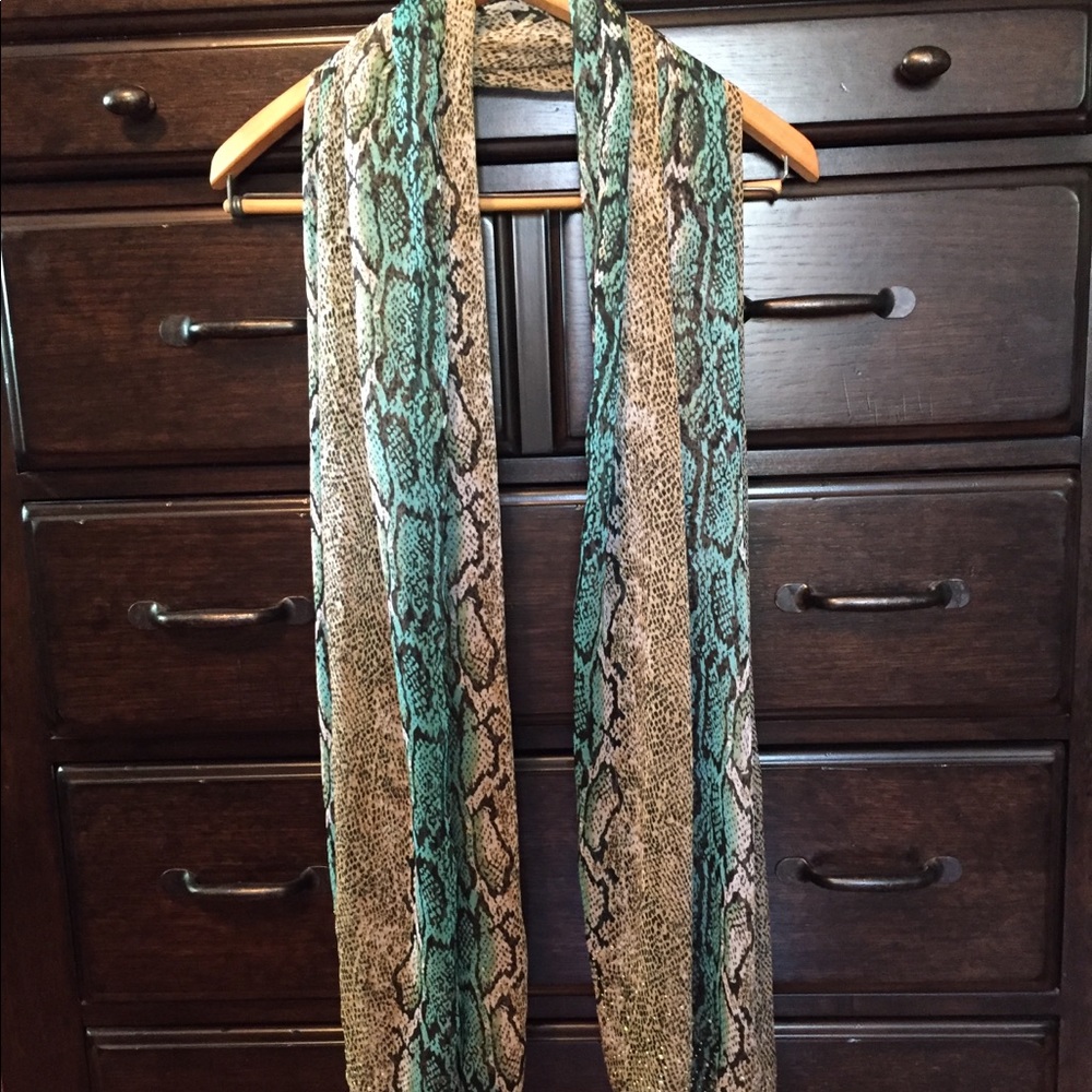 Turquoise Print Scarf with Bling